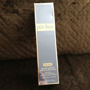 Blue Lotus Balancing Moisturizer